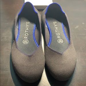 Dark Grey Rothy’s 7.5